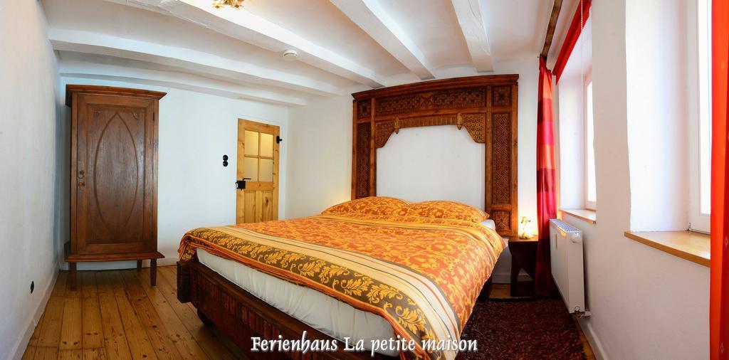 Lehmgefuehl, Design Vier, La Petite Maison Trier Luaran gambar