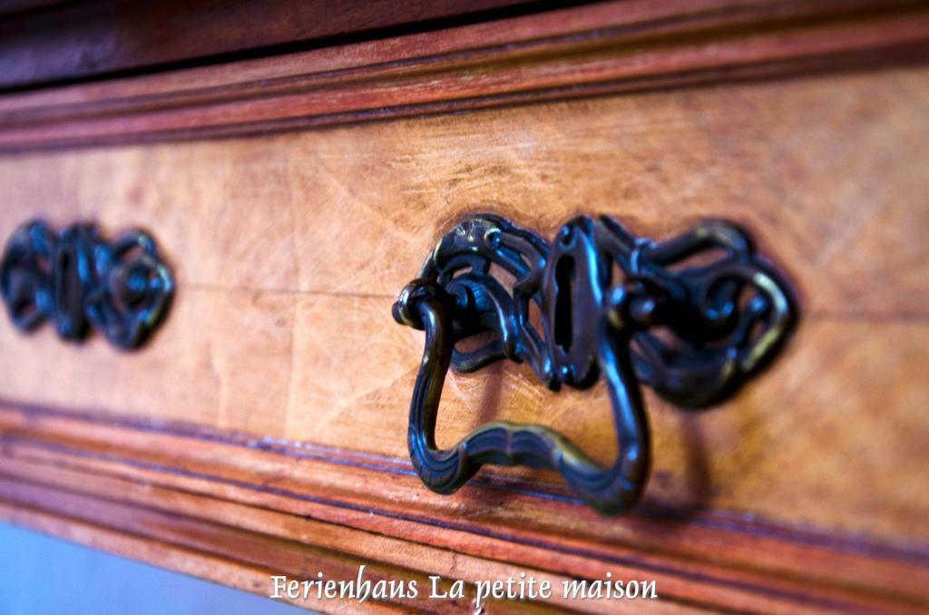 Lehmgefuehl, Design Vier, La Petite Maison Trier Luaran gambar