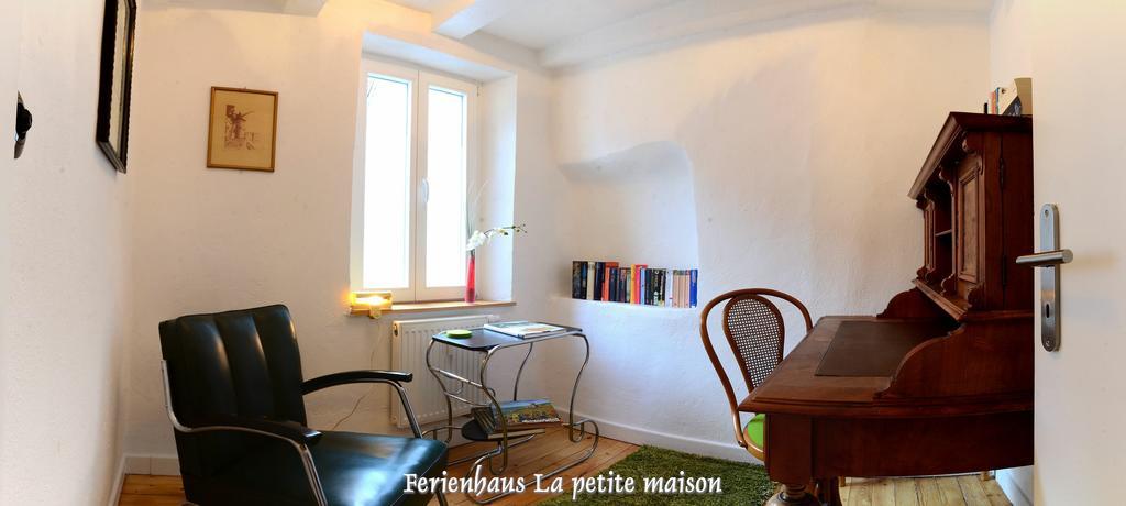 Lehmgefuehl, Design Vier, La Petite Maison Trier Luaran gambar